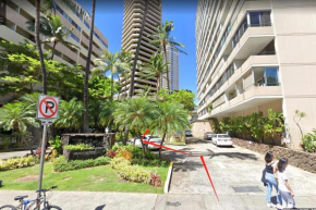 Waikiki Studio Steps to Beach-Mall Free Parking-WiFi